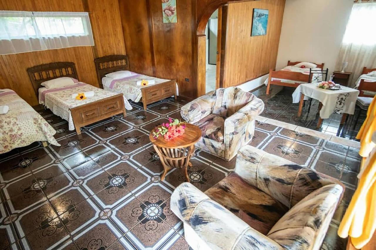 Chez Maria Goretti Hotel Hanga Roa Extérieur photo