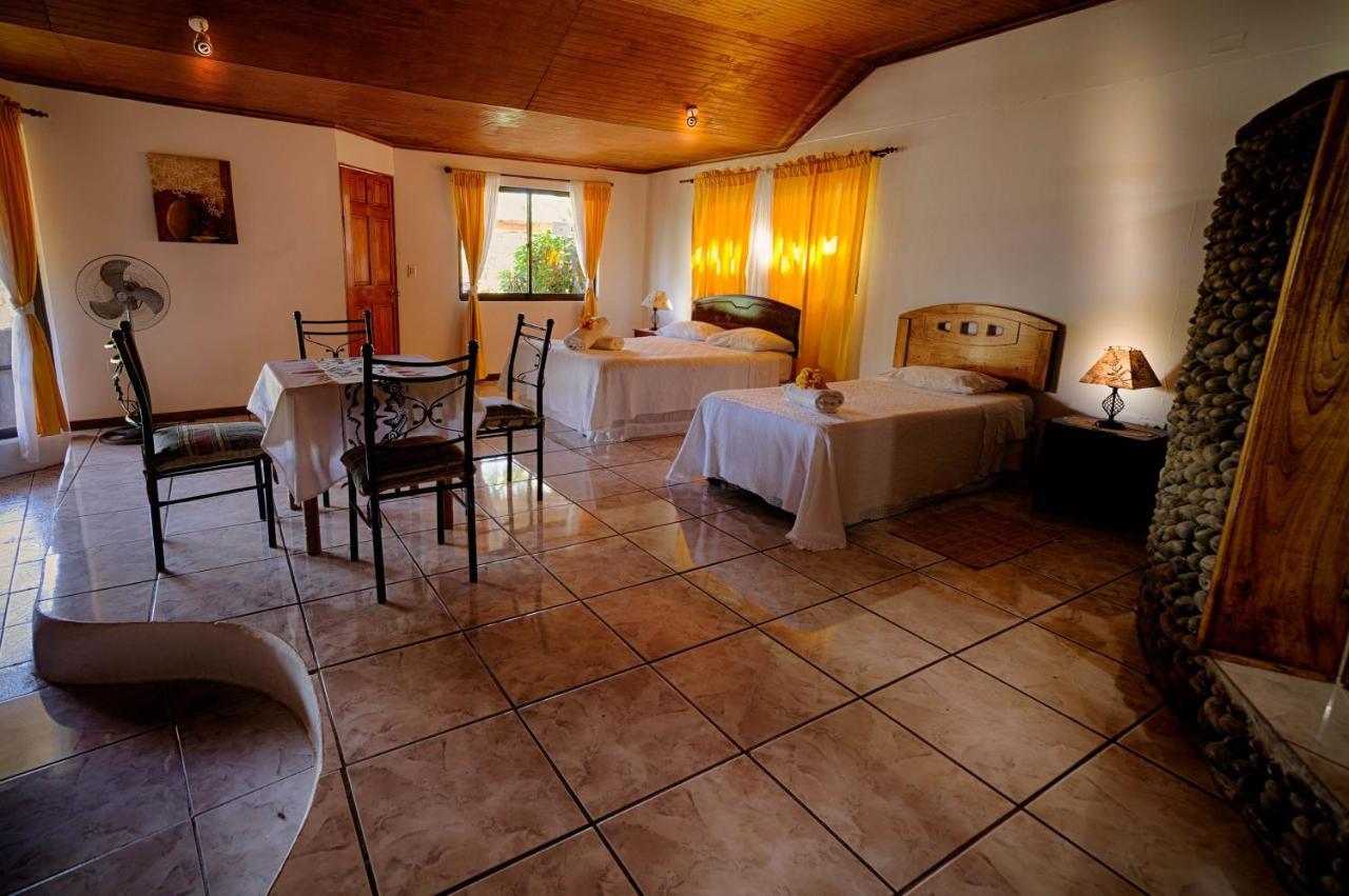 Chez Maria Goretti Hotel Hanga Roa Extérieur photo